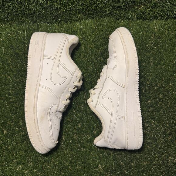Size 3 (PS) - Nike Force 1 LE Low Triple White - Picture 3 of 7
